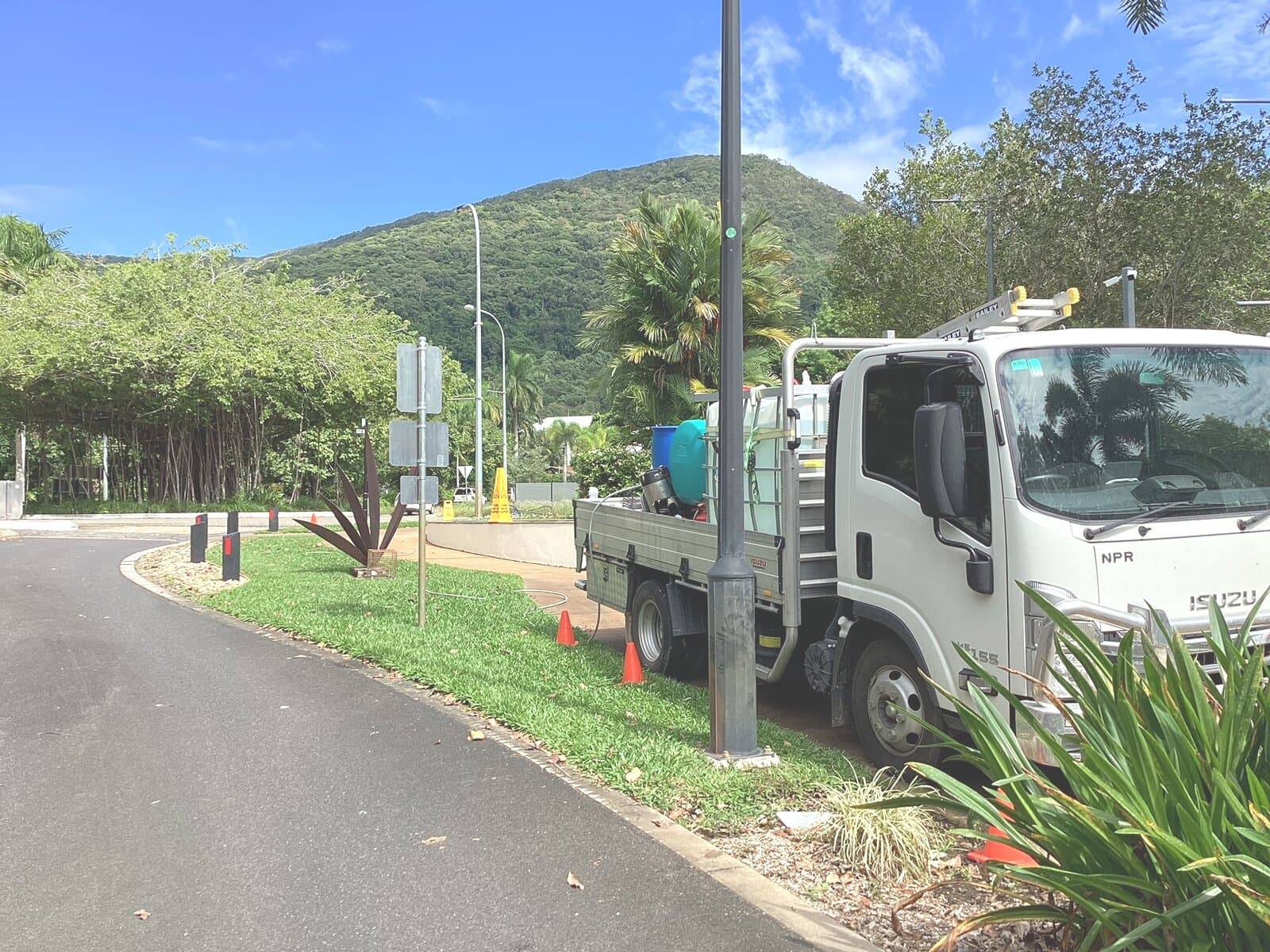 Recently pressure cleaned driveway in Cairns